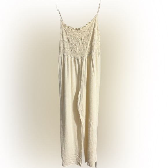 NWOT XXL women’s Plus  H&M ivory, smocked, wide leg, Ankle-length jumpsuit - Picture 3 of 3